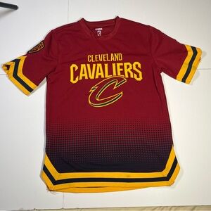 Cleveland Cavaliers NBA UNK Men’s Small Jersey Tee Red Gold Athletic Fan Shirt